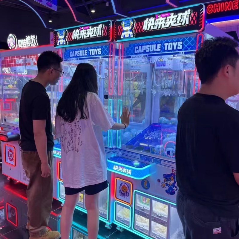Capsule Toys Claw Machine Cran – Arcade Prize Vending Machine recenzja i cena